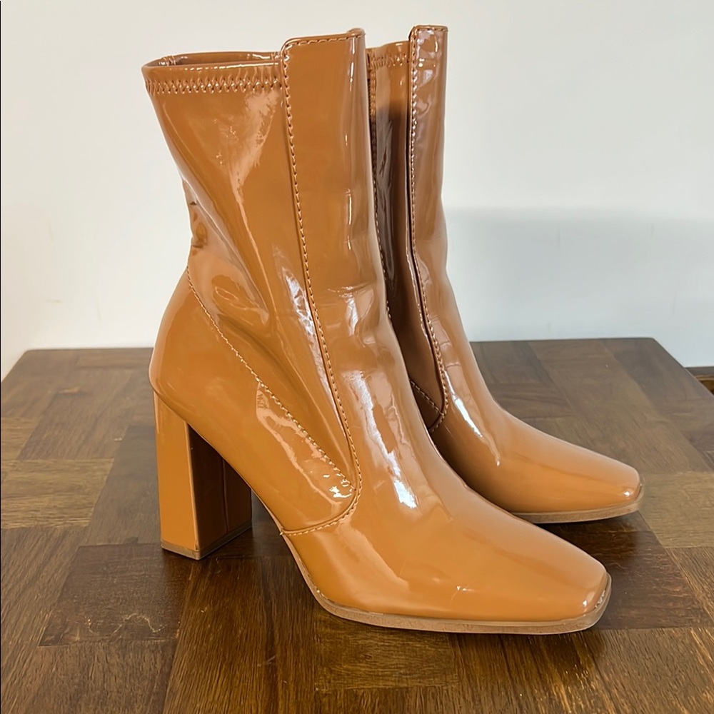 Aldo Elegant Tan Boots